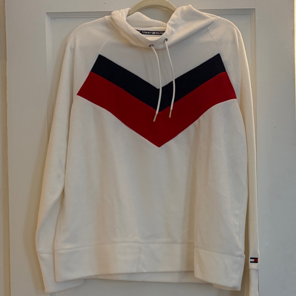 Tommy Hilfiger Cream Hoodie with Red and Navy Chevron